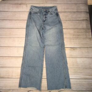 LOLA High Waisted Wide Leg Jeans Light Wash Raw Hem  Size 6 unique‎ seam
